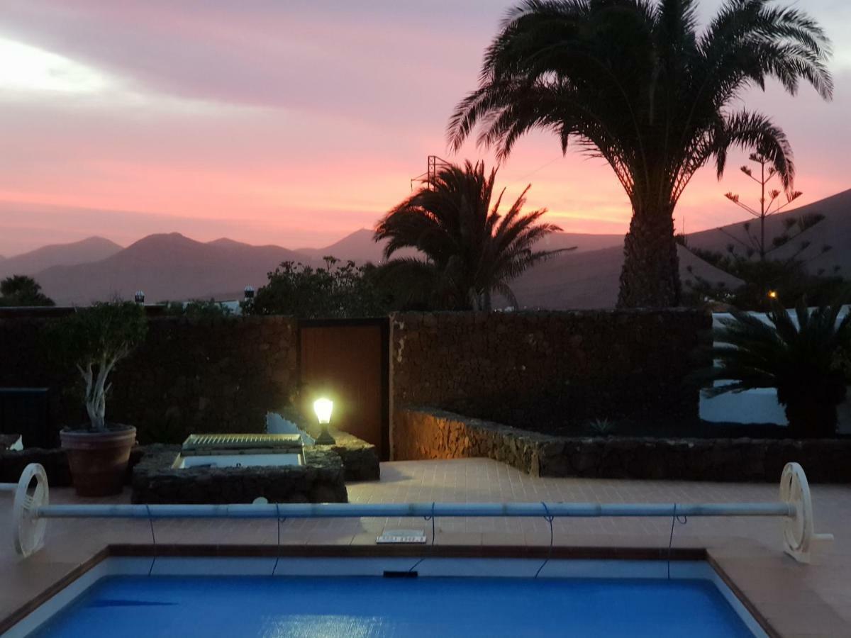 Villa Lucky - Heated Pool Mácher 외부 사진